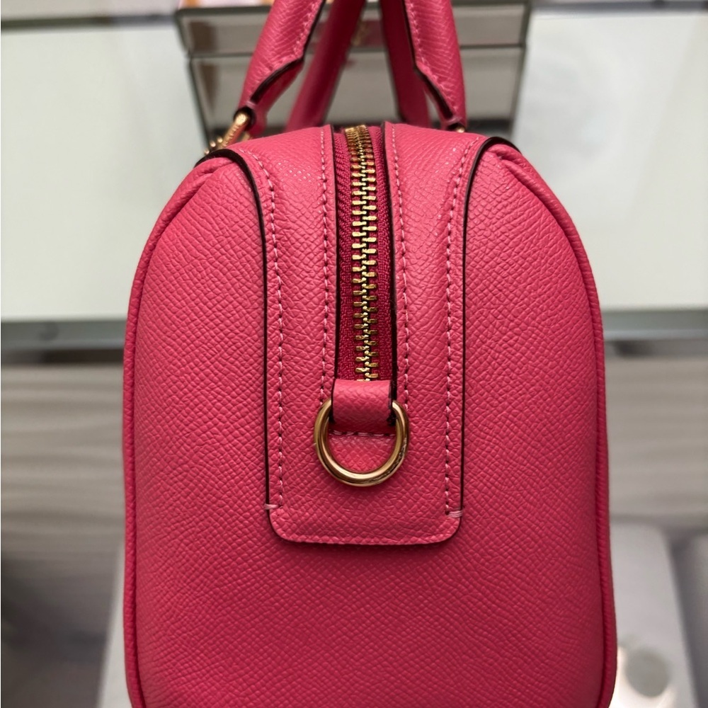 Authentic Coach Pink Mini Bennett/Excellent Condition - Picture 5 of 10